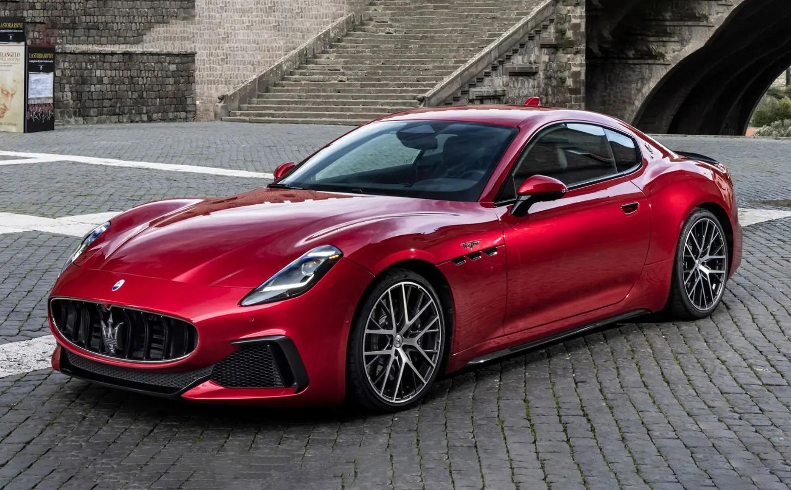 Maserati GranTurismo Price - Performance, Key Specs, Features & Images | CarOnPhone