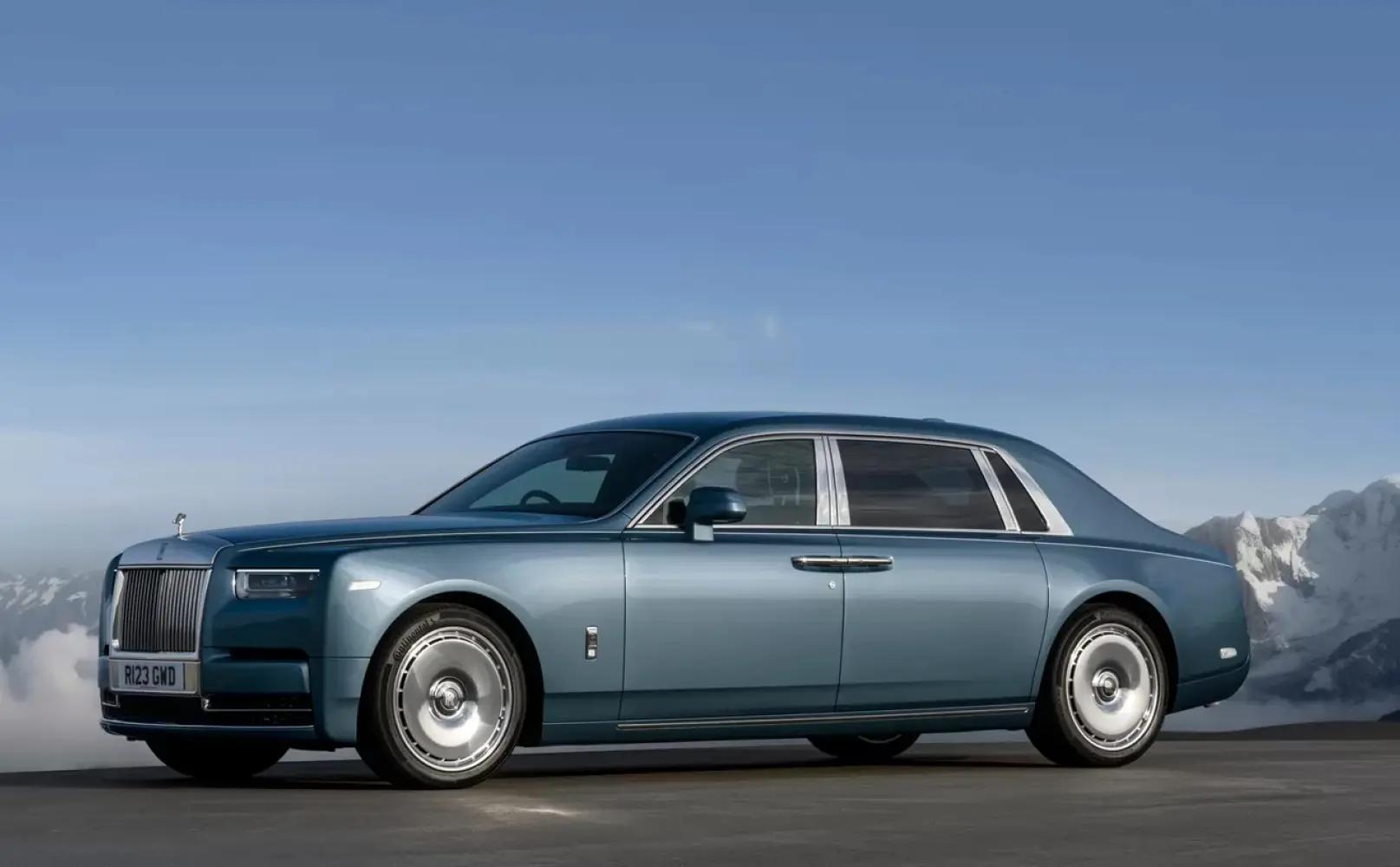 Rolls Royce Phantom Extended Price -  Mileage, Specs, Images & Colours