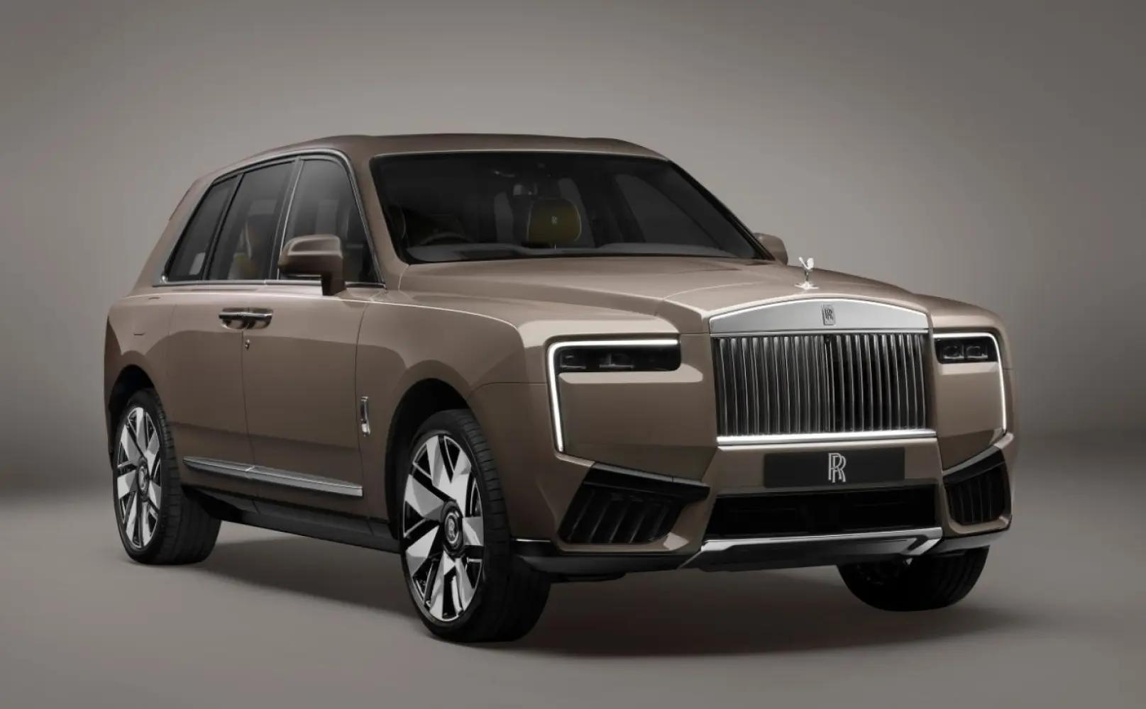 Rolls Royce Cullinan SUV Price - Specs,  Images, Colours & Reviews