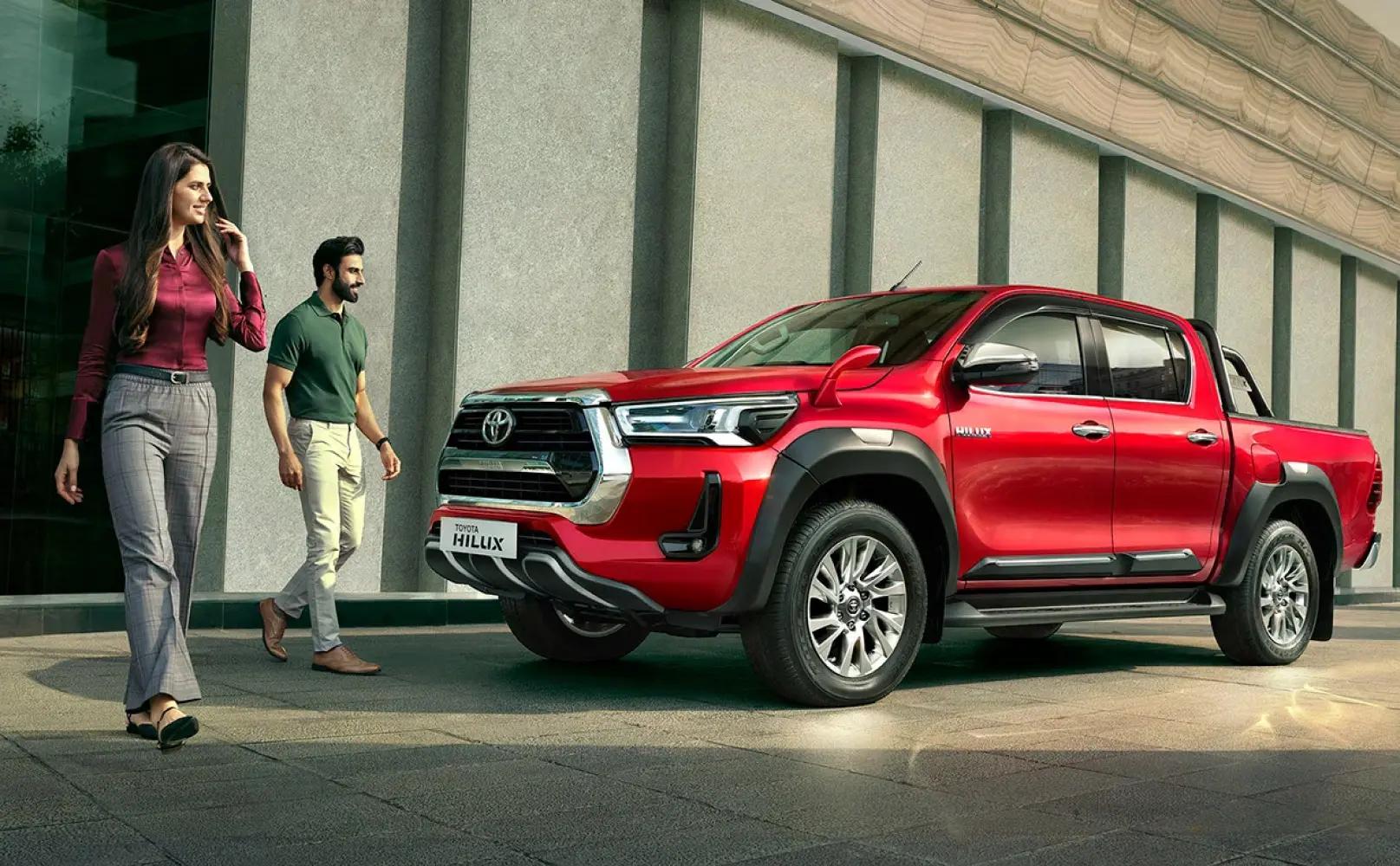 Toyota Hilux Features - Hilux Price,  Variants, Images & Colours