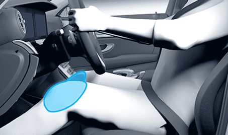 Mercedes-Benz GLA - Front Knee Airbag Protection